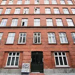 Nice 1-Bed In Osterbro